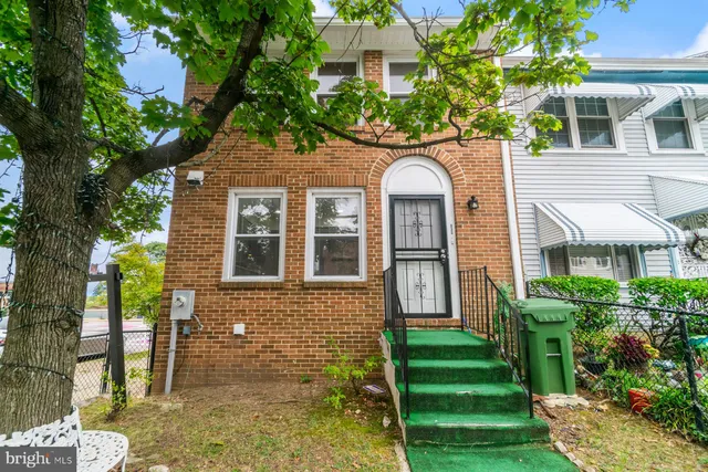 $209,900 | 835 Showell Court, Baltimore, MD 21202