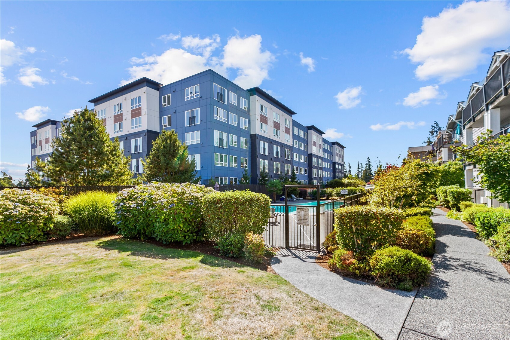 8017 234th Street Southwest, Unit 325 Edmonds, WA 98026 - Photo 26 of 28