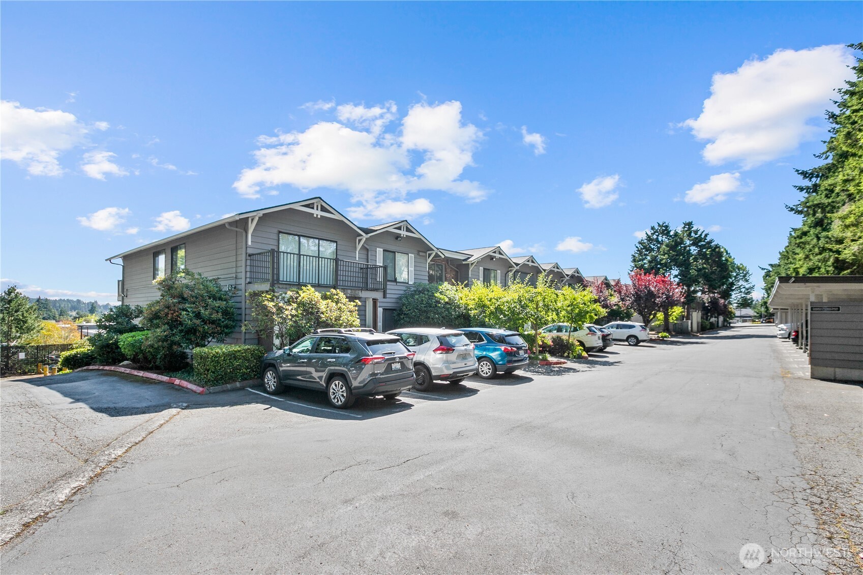 8017 234th Street Southwest, Unit 325 Edmonds, WA 98026 - Photo 3 of 28