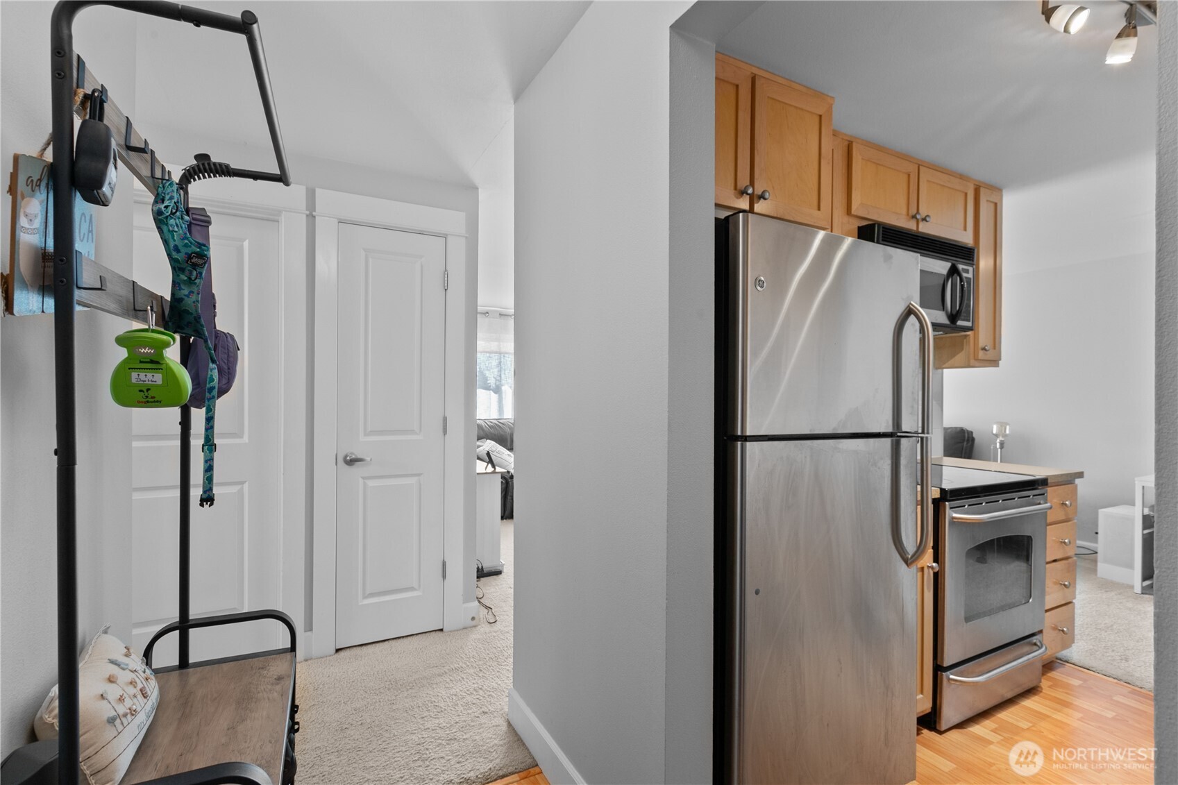 8017 234th Street Southwest, Unit 325 Edmonds, WA 98026 - Photo 9 of 28