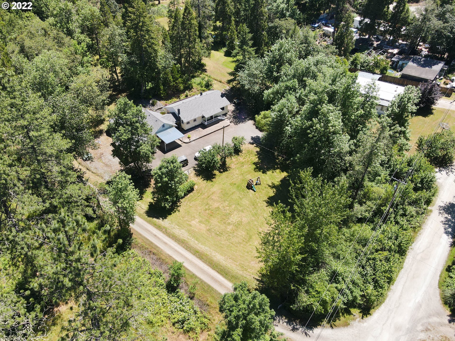 159 Rod And Gun Club Road Riddle, OR 97469 - Photo 3 of 29