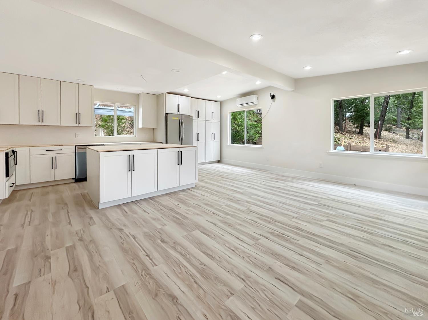 11690 Loch Lomond Road Middletown, CA 95461 - Photo 7 of 17 Gallery Image 7