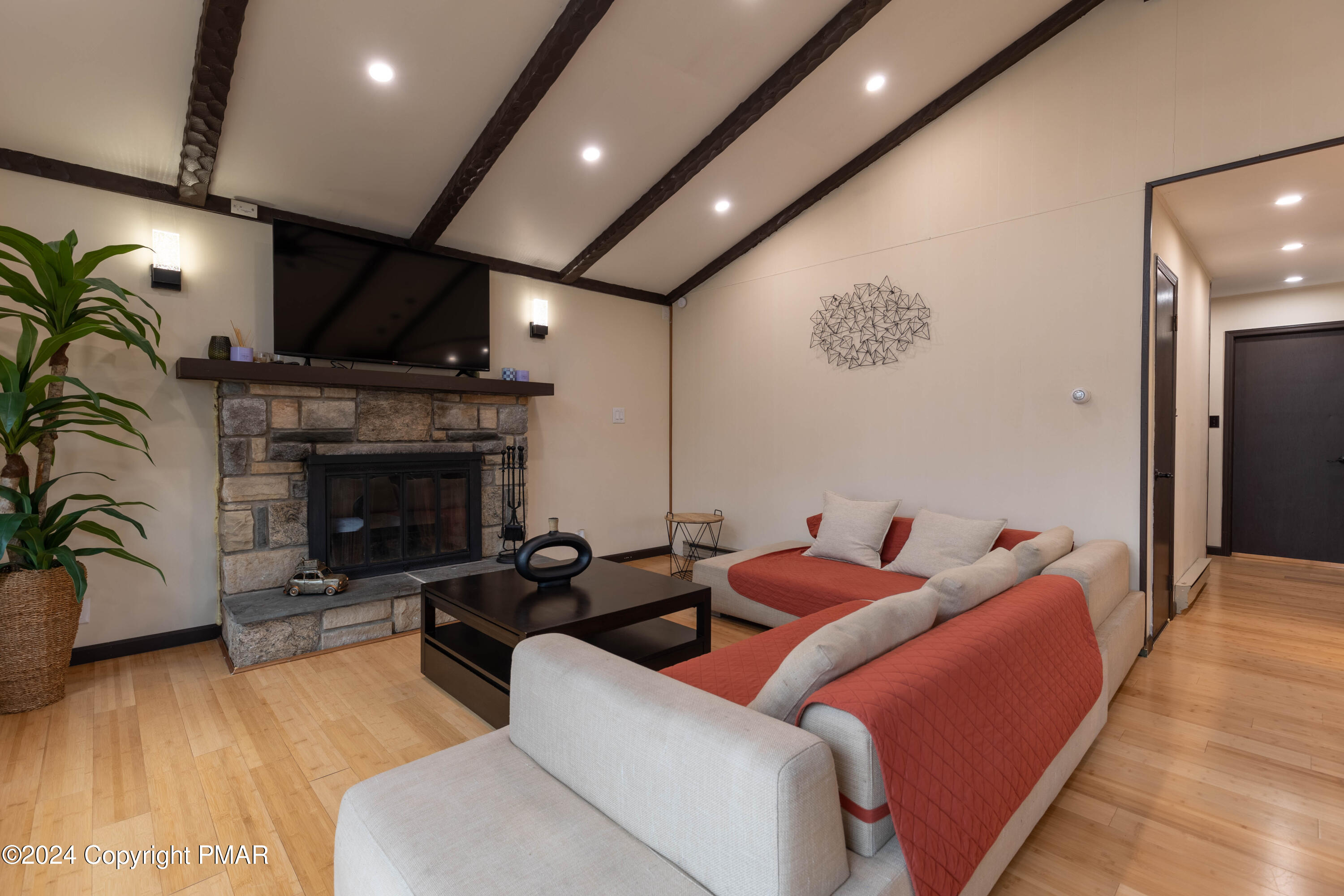 277 Sage Road Long Pond, PA 18334 - Photo 5 of 33 First Floor-4