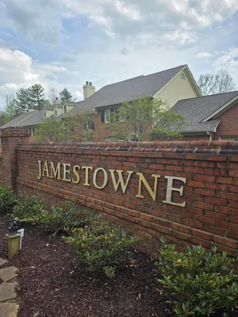 $385,000 | 802 Signal Mountain Boulevard, Unit 109, Signal Mountain, TN 37377