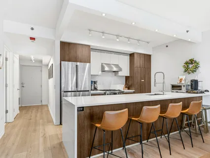 $725,000 | 505 North McClurg Court, Unit 2301, Chicago, IL 60611