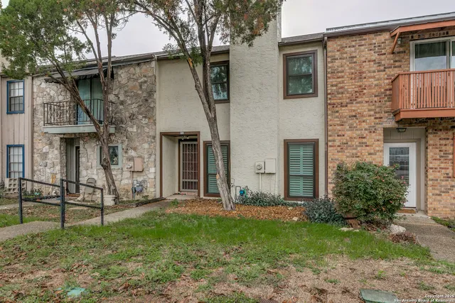 $1,550 | 8123 Scottshill, San Antonio, TX 78209