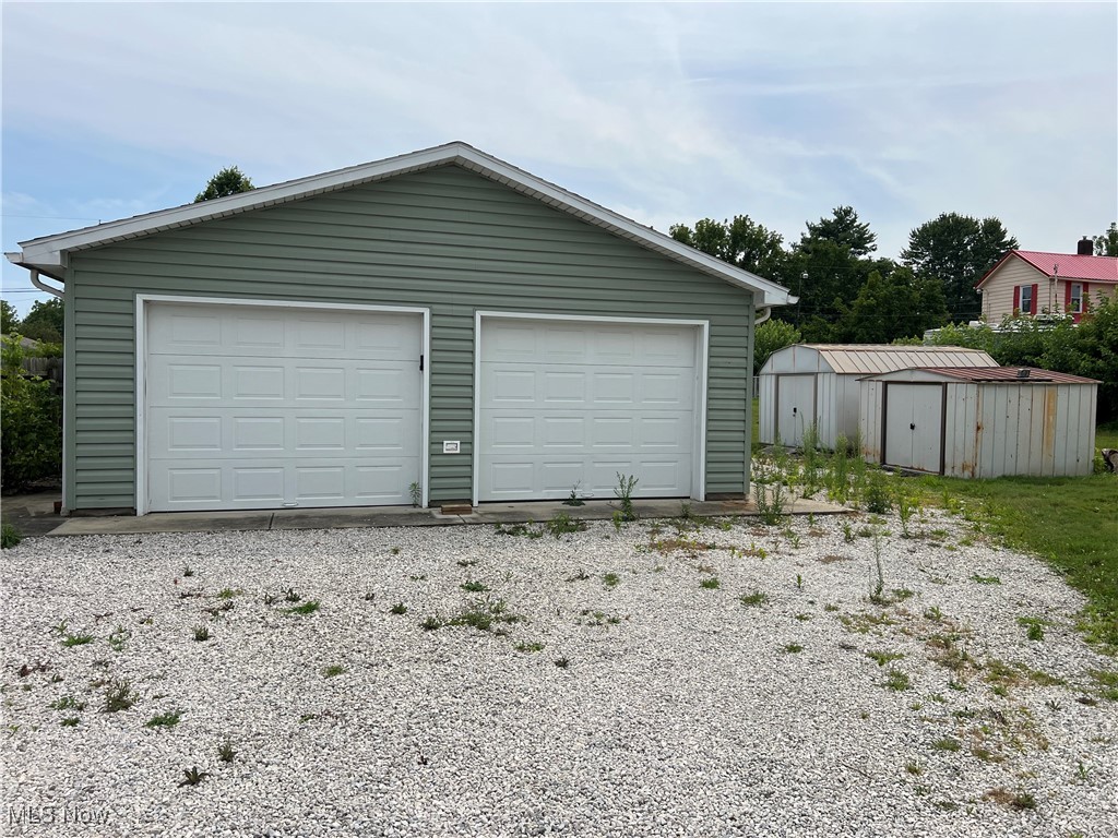 2909 Vestal Road Youngstown, OH 44509 - Photo 13 of 17