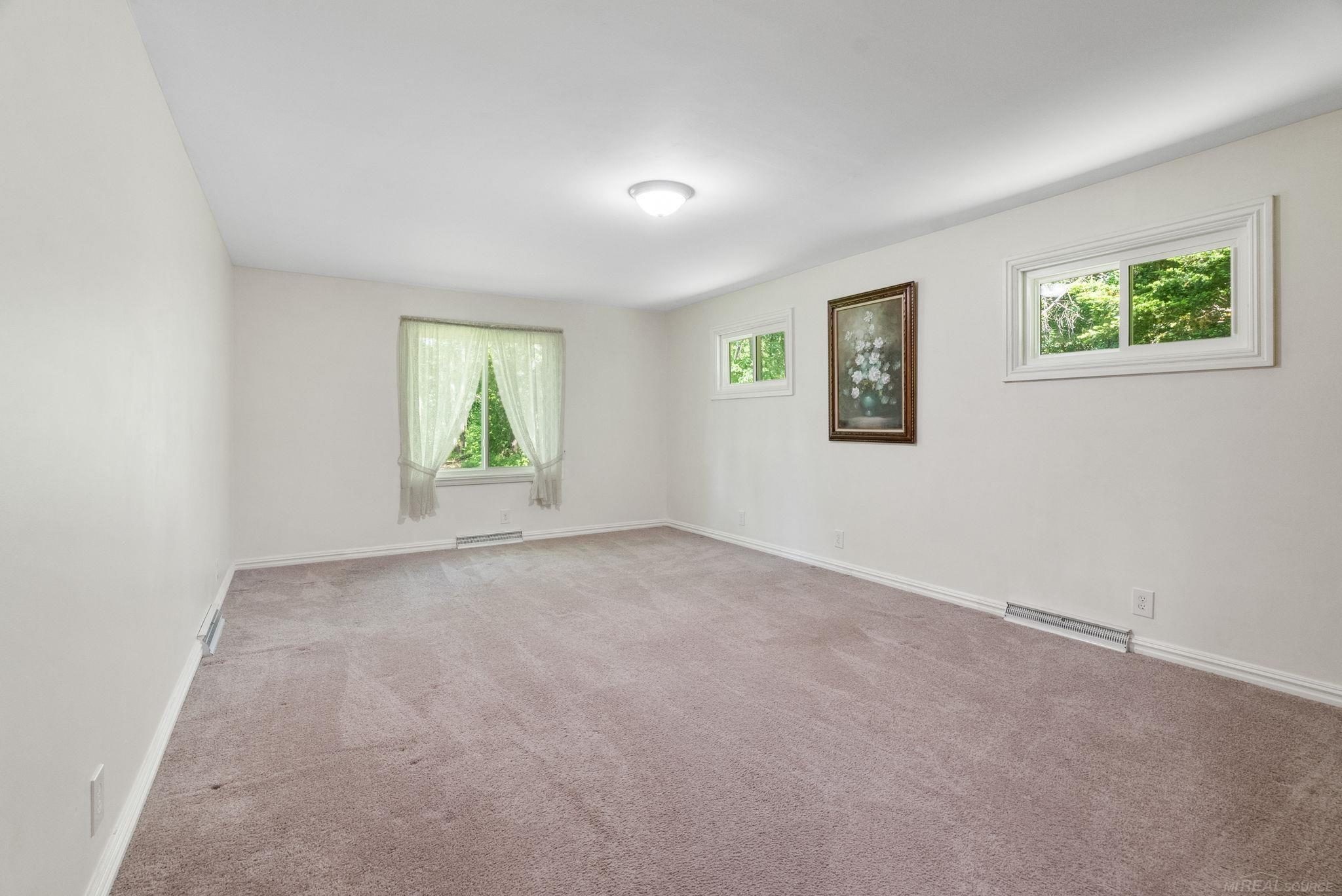 8190 Lakeshore Road Lexington, MI 48450 - Photo 20 of 37 50143137-e5bd46ef-52ea-43d7-8fe6-b43ccef552f5.JPG