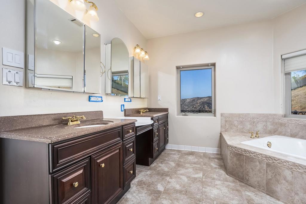 11687 Valle Vista Road Lakeside, CA 92040 - Photo 37 of 74