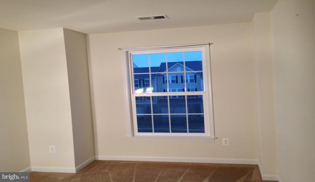 41907 Moreland Mine Terrace Aldie, VA 20105 - Photo 21 of 22 Bedroom