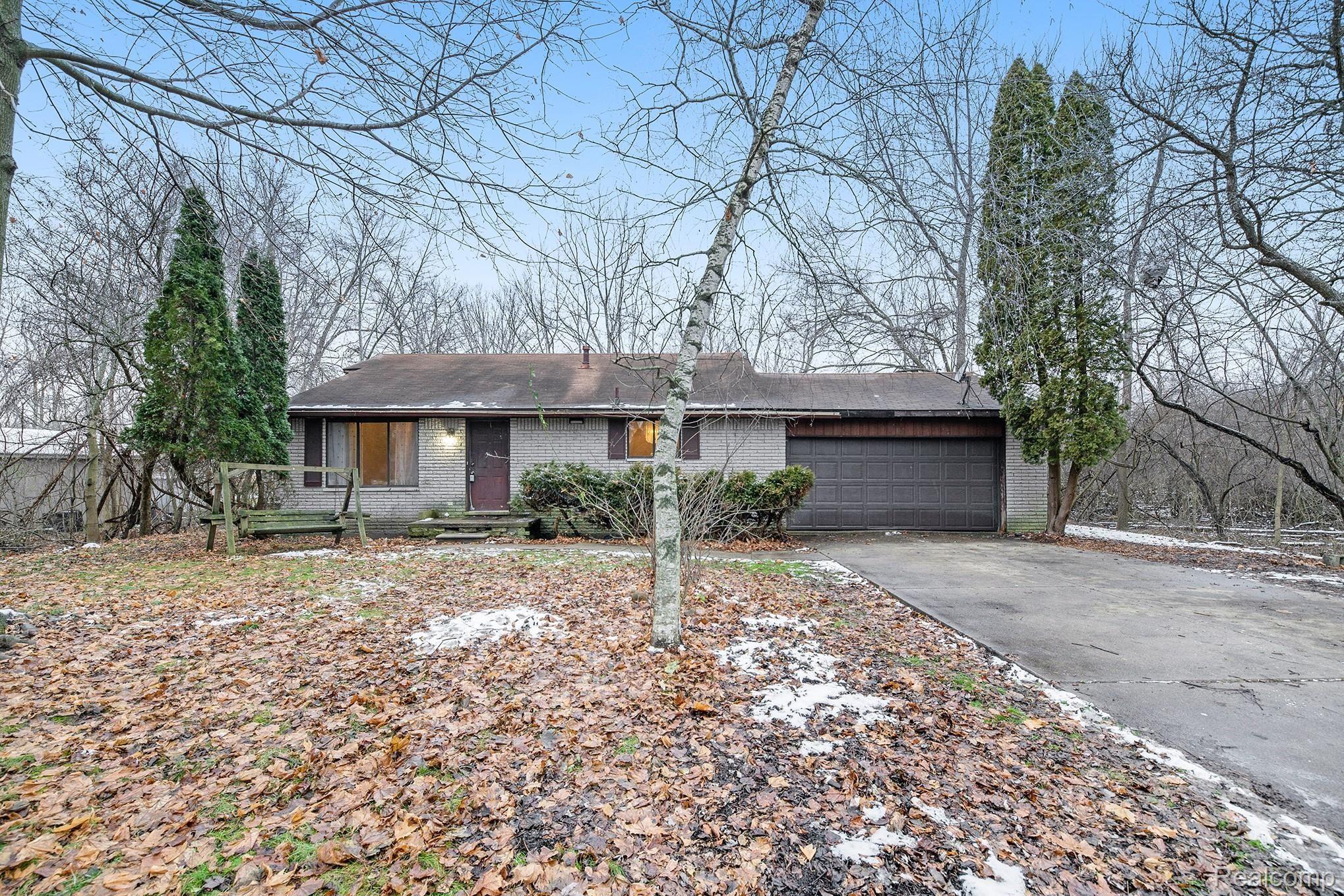 19760 Meridian Road Grosse Ile, MI 48138 - Photo 1 of 18 19760 Meridian -Within minutes to Bridge