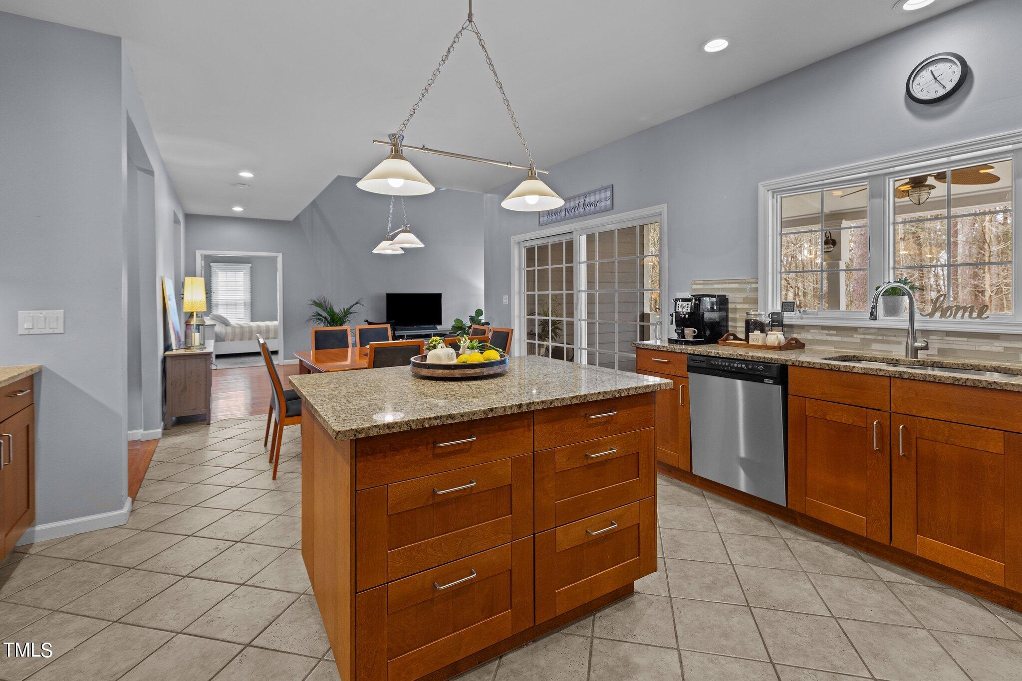 103 Summerglow Court Cary, NC 27513 - Photo 21 of 67 25-web-or-mls-8Y3A7580