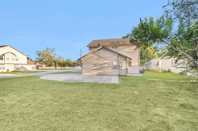 $1,450 | 420 Foster Street, Unit 1, Tomball, TX 77375