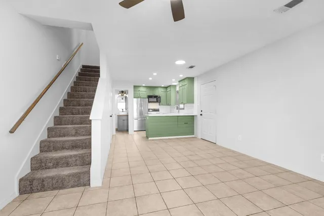 $1,450 | 420 Foster Street, Unit 1, Tomball, TX 77375