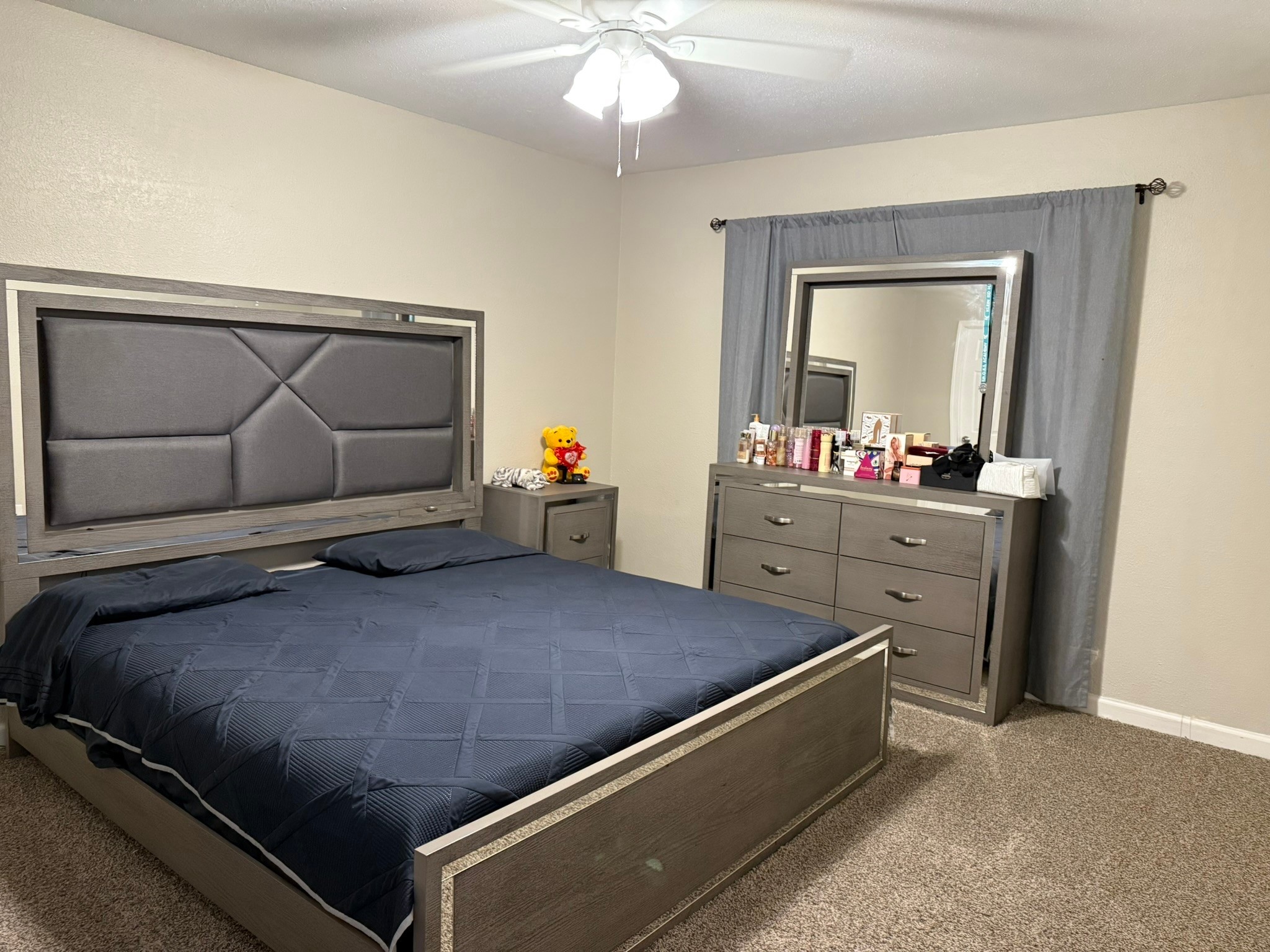 16303 Lyons School Road, Unit 907 Spring, TX 77379 - Photo 9 of 21 a room with a bed and window