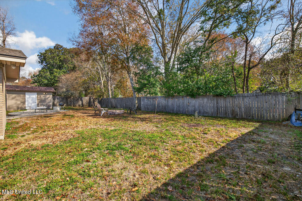 334 Carter Road Biloxi, MS 39531 - Photo 28 of 35 334CarterRd-29
