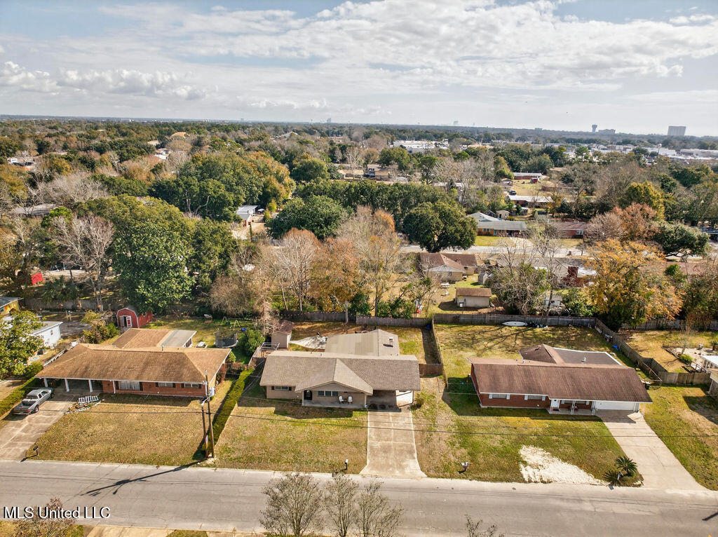 334 Carter Road Biloxi, MS 39531 - Photo 29 of 35 334CarterRd-30