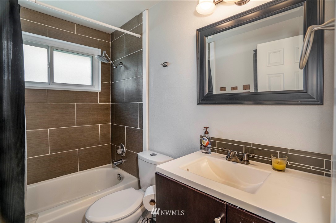 3311 Southeast 17th Street Renton, WA 98058 - Photo 14 of 24 Gallery Image 14