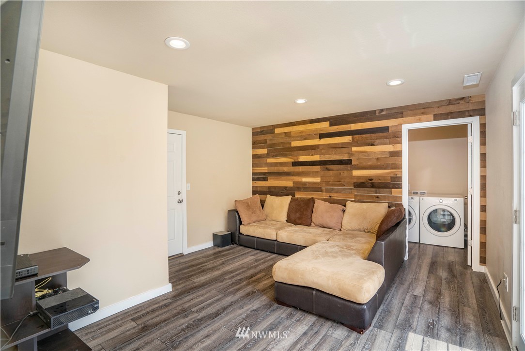 3311 Southeast 17th Street Renton, WA 98058 - Photo 15 of 24 Gallery Image 15