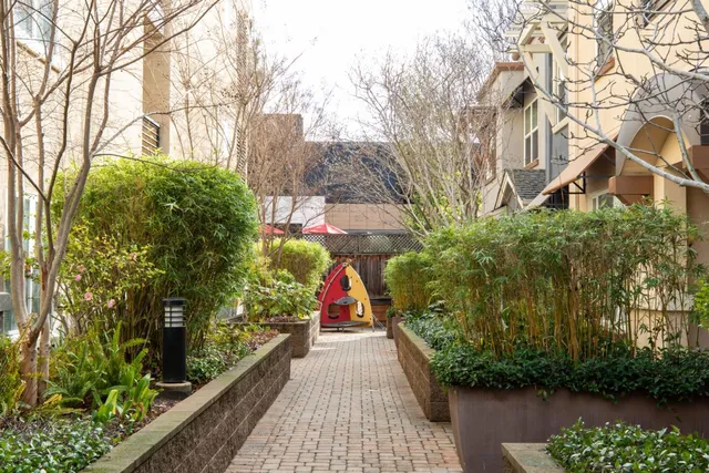 $1,348,000 | 4388 El Camino Real, Unit 130, Los Altos, CA 94022