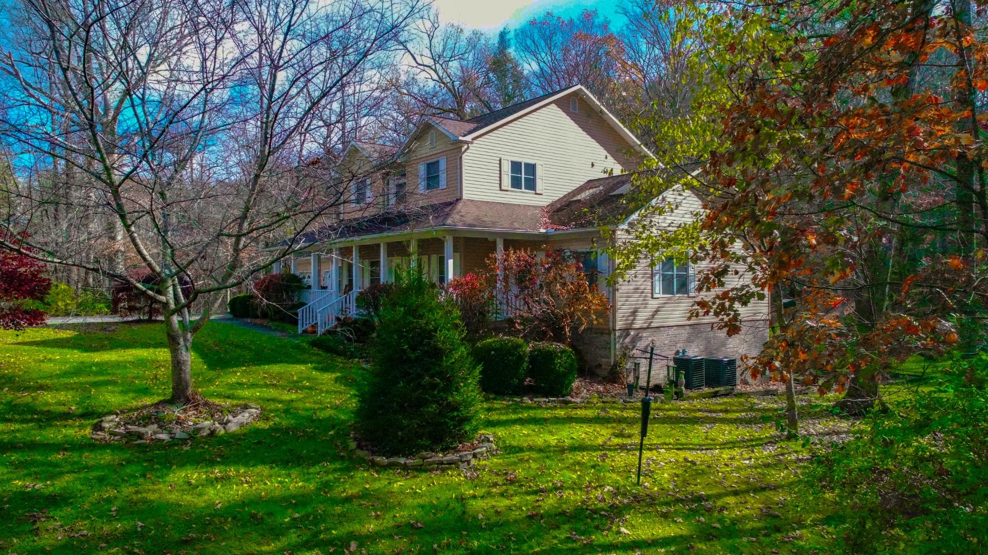 1114 Autumn Breeze Road Newport, TN 37821 - Photo 4 of 36 4