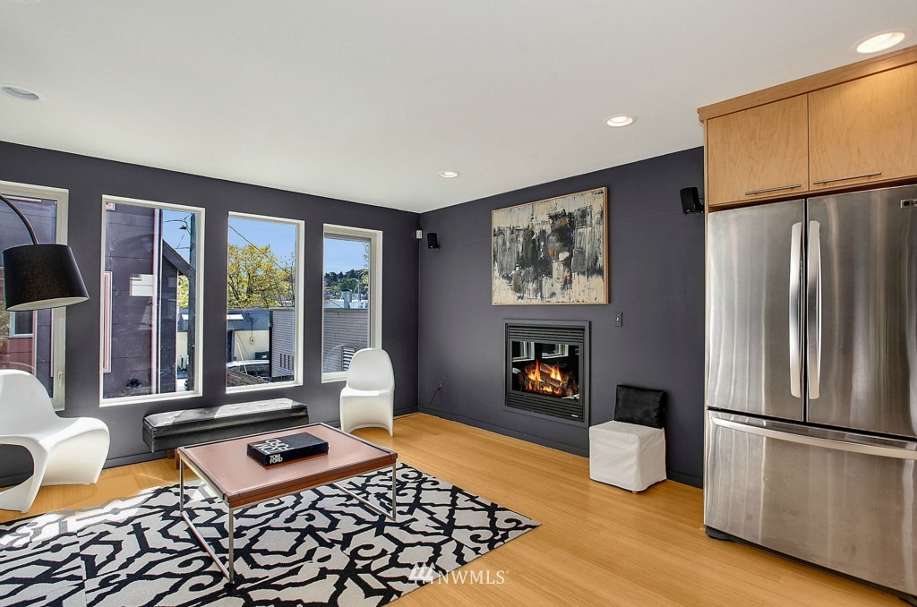 2110 South State Street Seattle, WA 98144 - Photo 4 of 22 Gallery Image 4