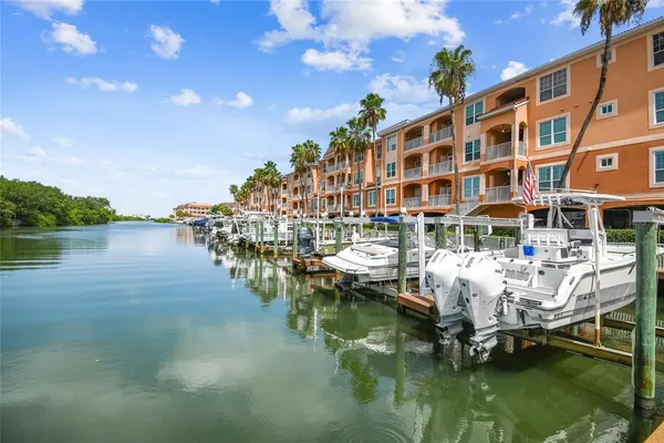 $3,500 | 5000 Culbreath Key Way, Unit 8109, Tampa, FL 33611