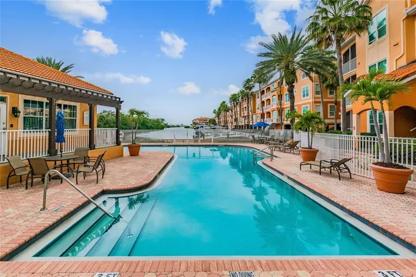 $3,500 | 5000 Culbreath Key Way, Unit 8109, Tampa, FL 33611