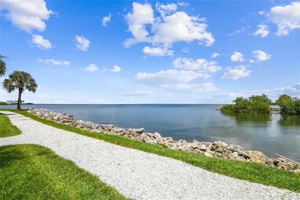 $3,500 | 5000 Culbreath Key Way, Unit 8109, Tampa, FL 33611