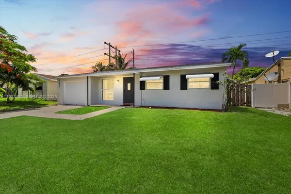$498,000 | 7371 Southwest 1st Street, Margate, FL 33068