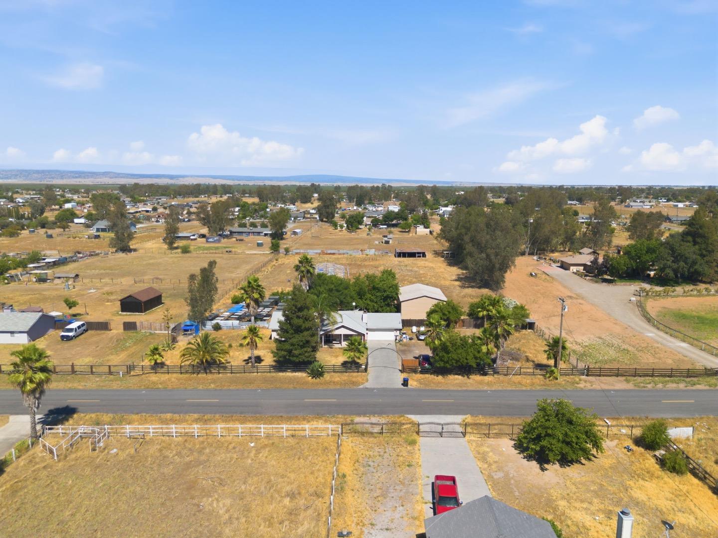20105 Olympia Road Madera, CA 93638 - Photo 22 of 32