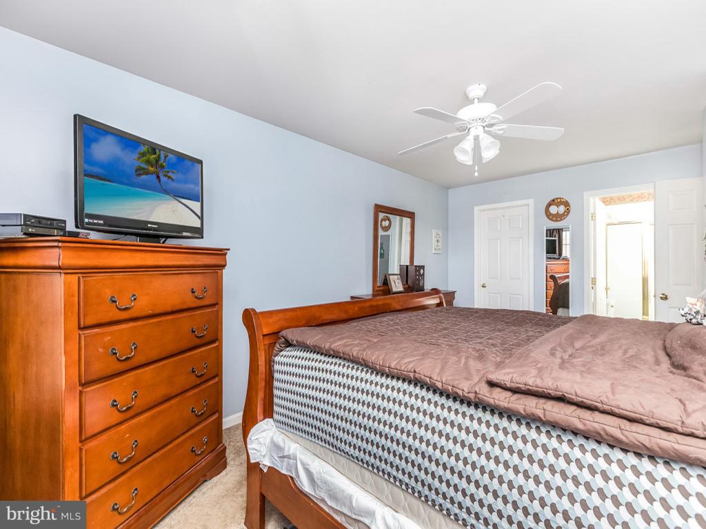 37 Cliffwood Road Baltimore, MD 21206 - Photo 22 of 30 Bath (Master)