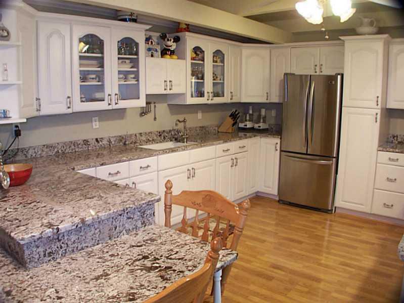 523 Stewarton Road Mill Run, PA 15464 - Photo 7 of 24 Kitchen.