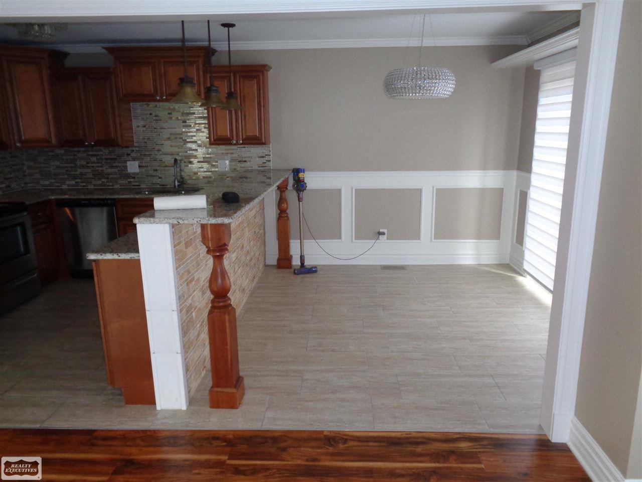 909 Lafayette Court Rochester, MI 48307 - Photo 14 of 44 50046290-13.JPG