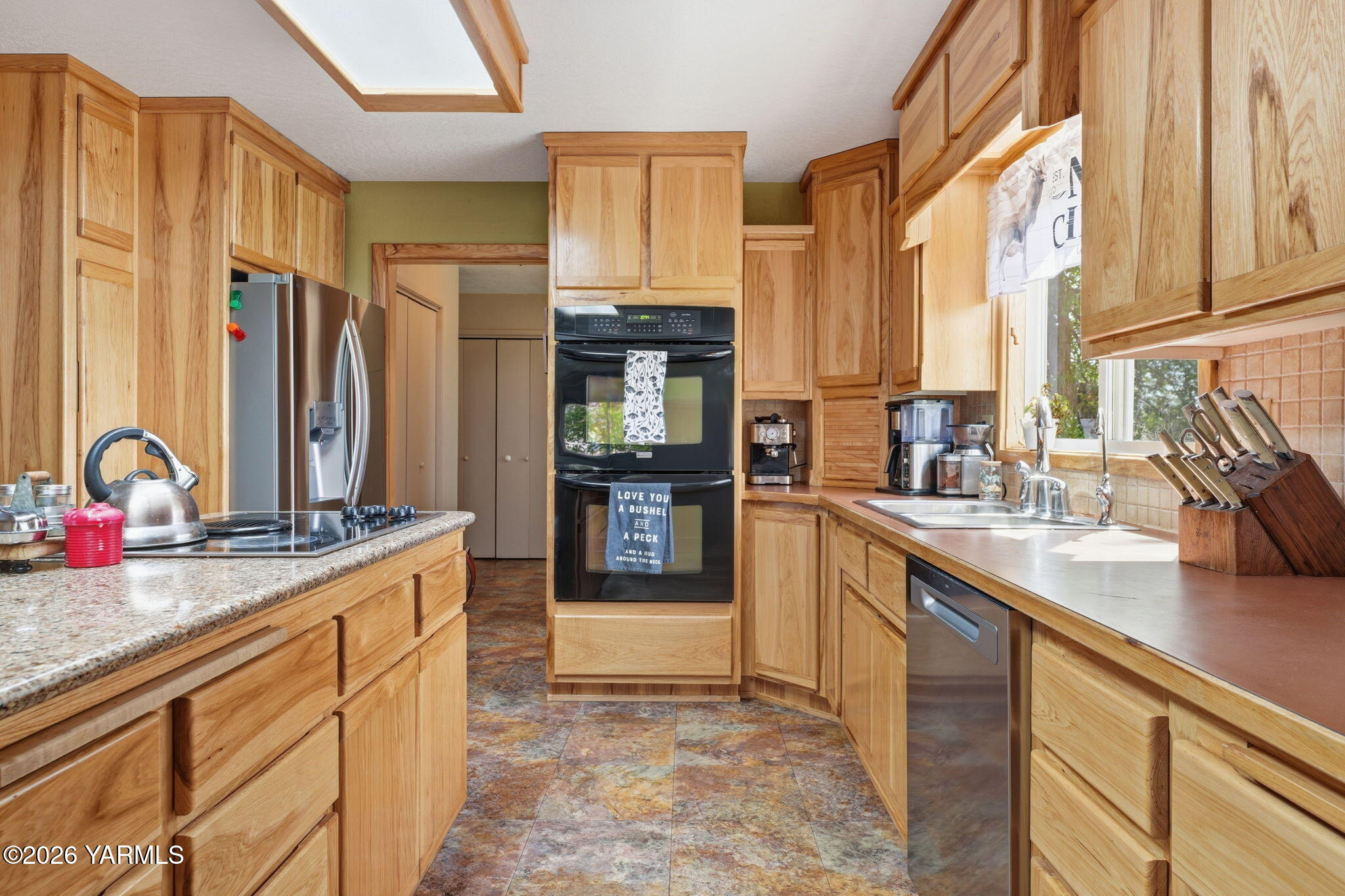 400 Charvet Road Grandview, WA 98930 - Photo 11 of 50 21-web-or-mls-DSC01755