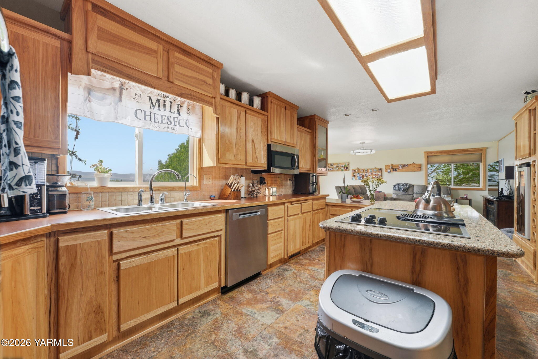 400 Charvet Road Grandview, WA 98930 - Photo 13 of 50 23-web-or-mls-DSC01765