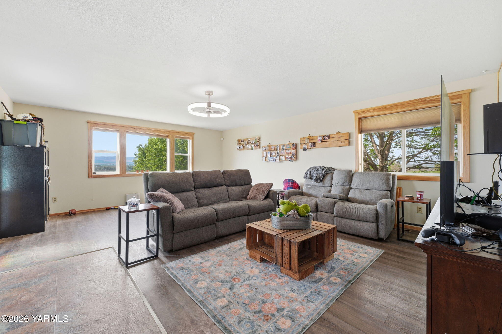 400 Charvet Road Grandview, WA 98930 - Photo 15 of 50 25-web-or-mls-DSC01775