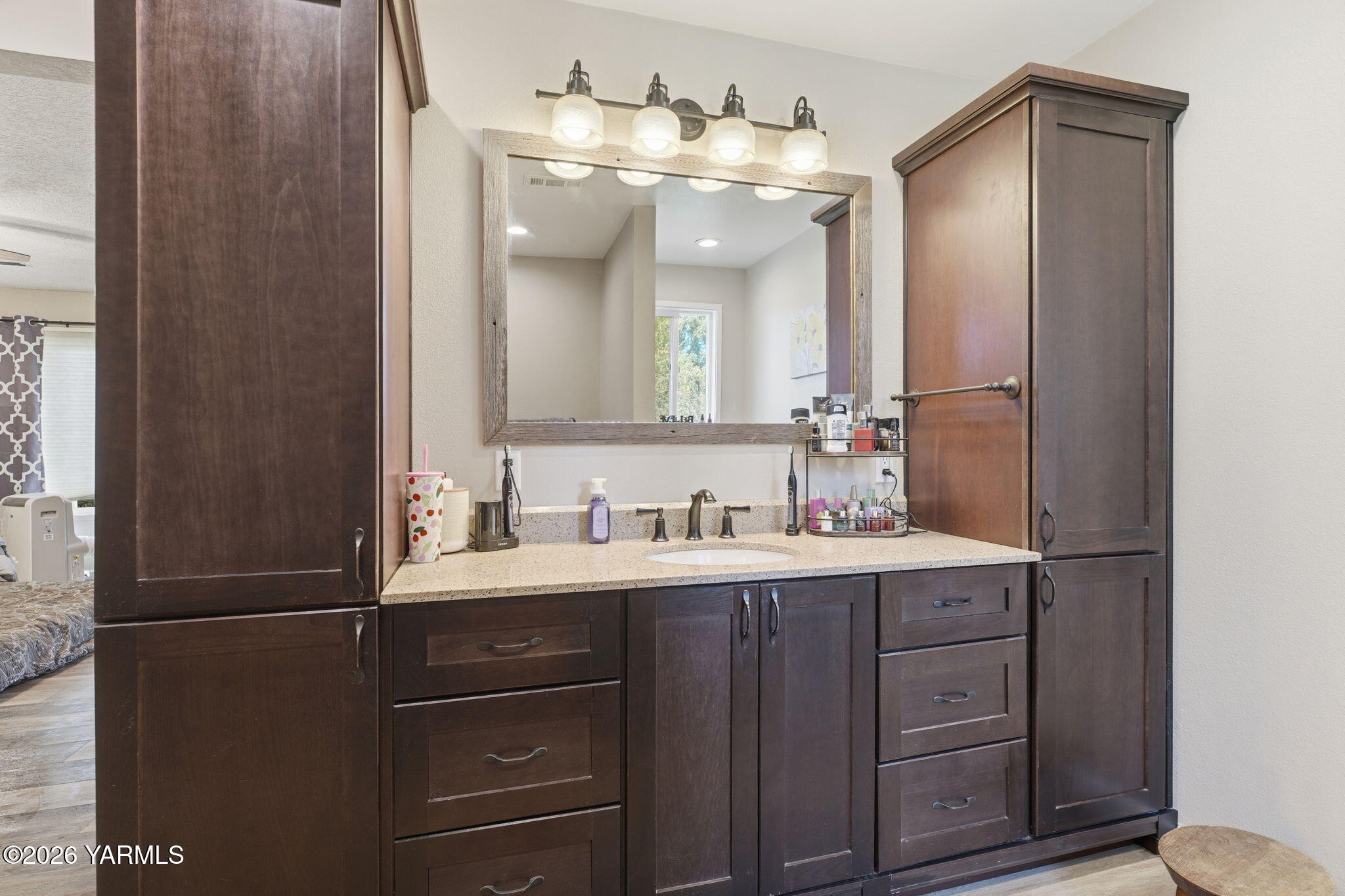 400 Charvet Road Grandview, WA 98930 - Photo 22 of 50 6-web-or-mls-DSC01655