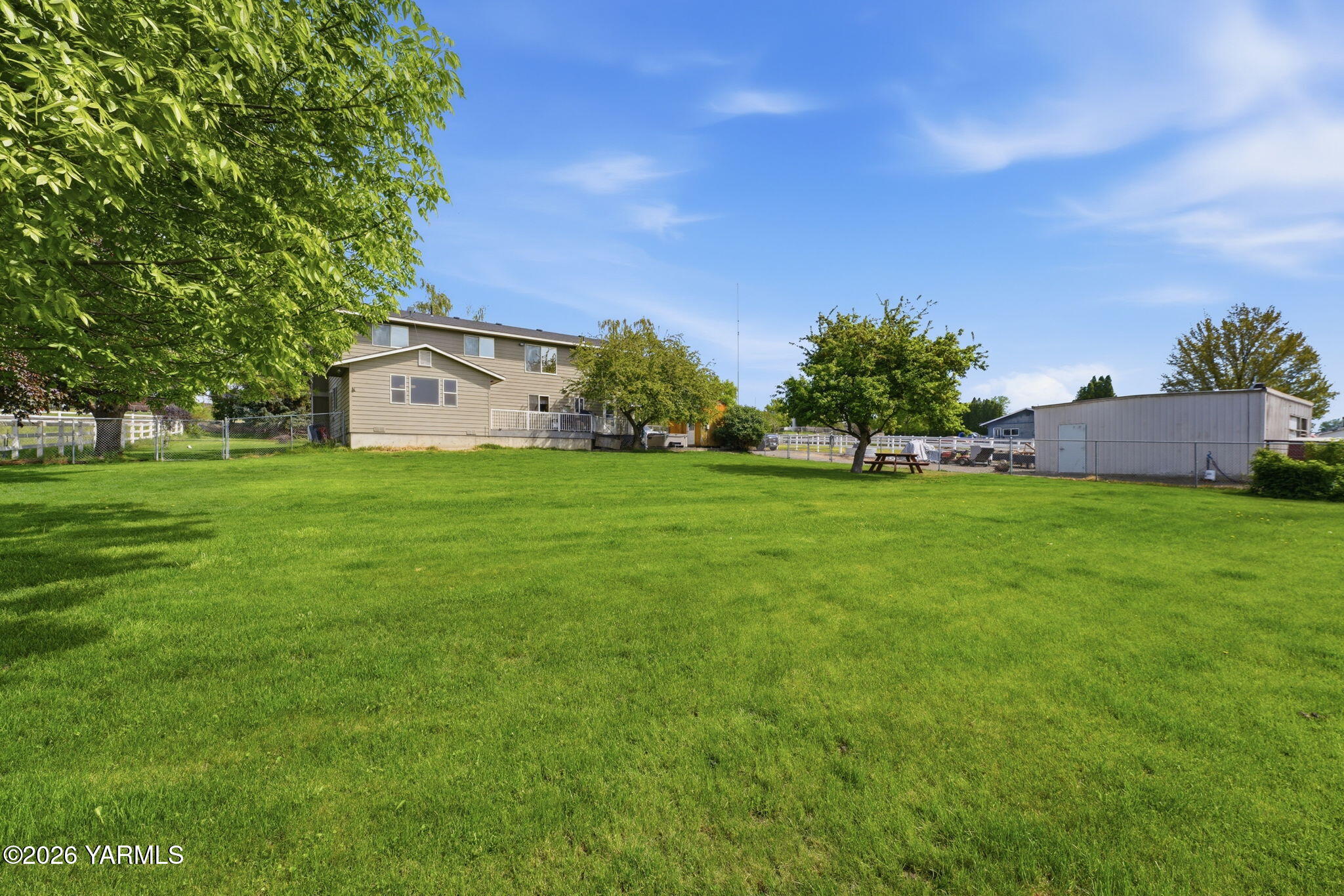 400 Charvet Road Grandview, WA 98930 - Photo 39 of 50 34-web-or-mls-DSC01825