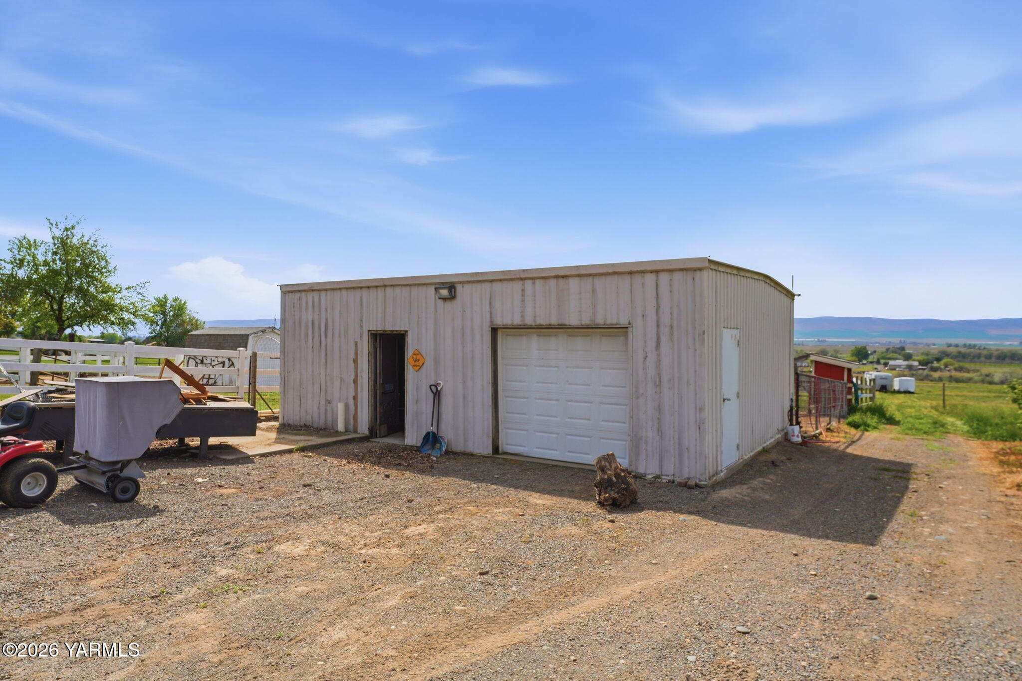 400 Charvet Road Grandview, WA 98930 - Photo 41 of 50 36-web-or-mls-DSC01835