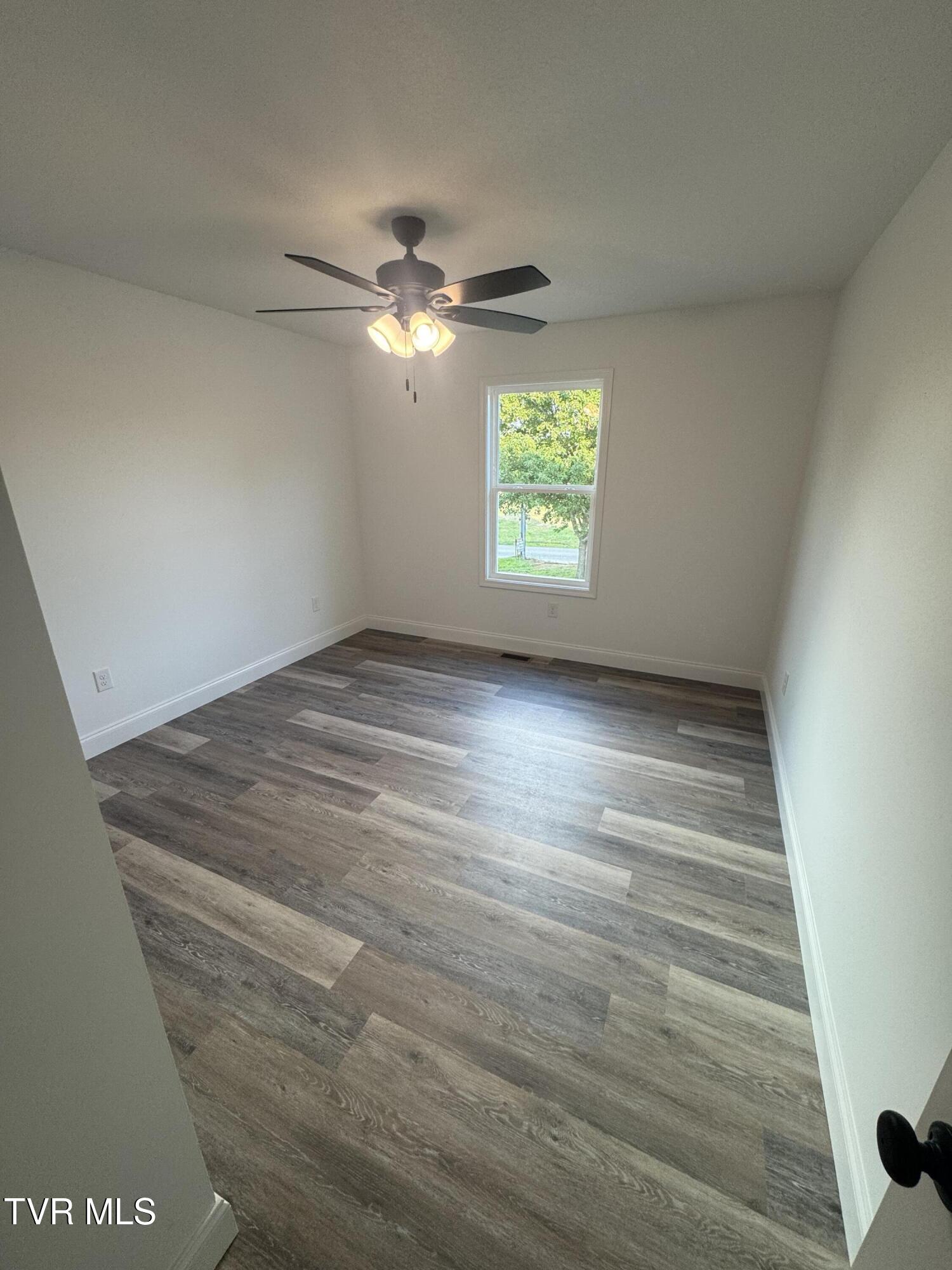 345 Pinto Road Greeneville, TN 37745 - Photo 30 of 41 IMG_6683