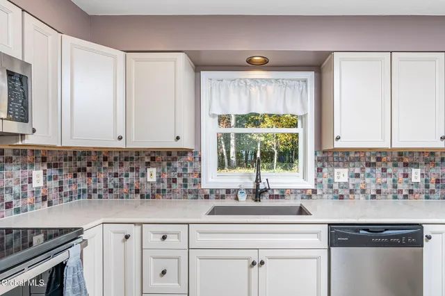 $475,000 | 15 Hidden Hills Drive, Queensbury, NY 12804