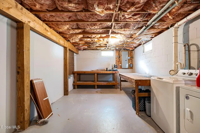 $475,000 | 15 Hidden Hills Drive, Queensbury, NY 12804