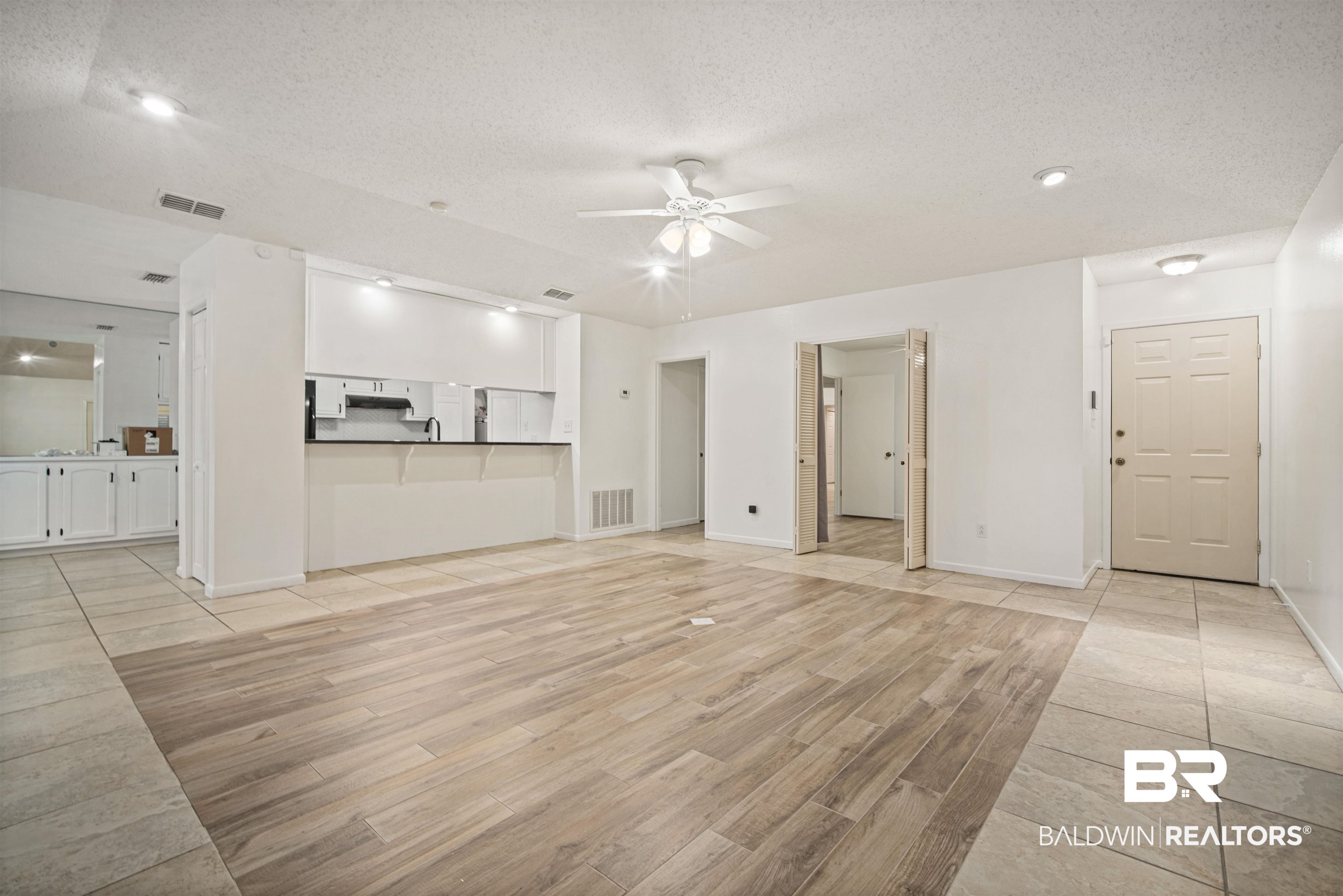 17 Cobblestone Way West Mobile, AL 36608 - Photo 6 of 30