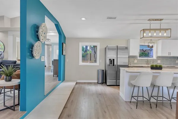 $3,000 | 4110 Iola Drive, Sarasota, FL 34231
