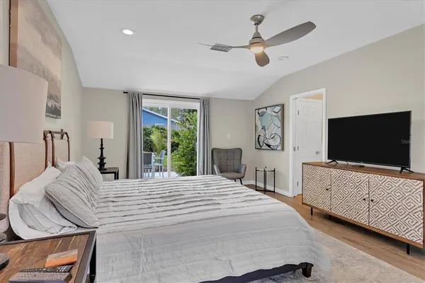 $3,000 | 4110 Iola Drive, Sarasota, FL 34231