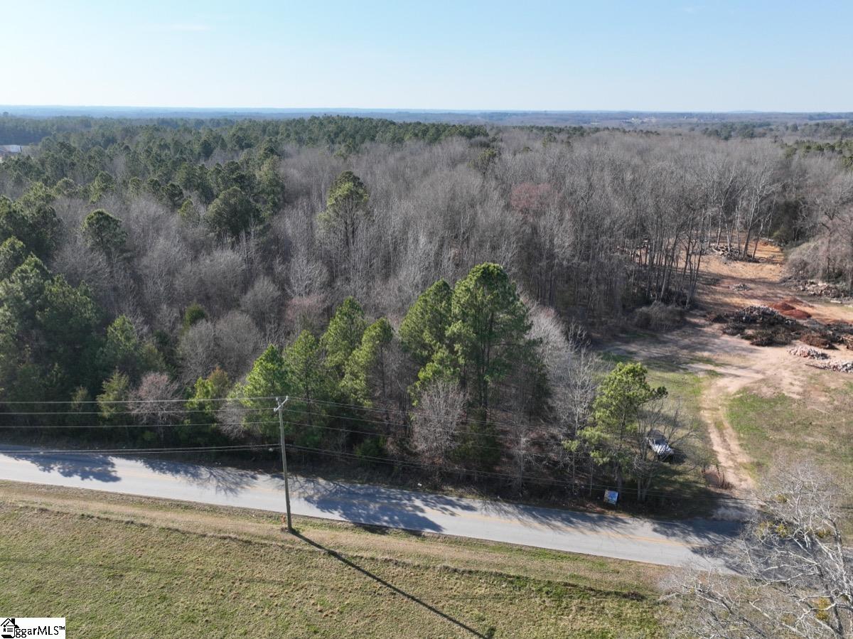 602 Templeton Road Laurens, SC 29360 - Photo 3 of 10