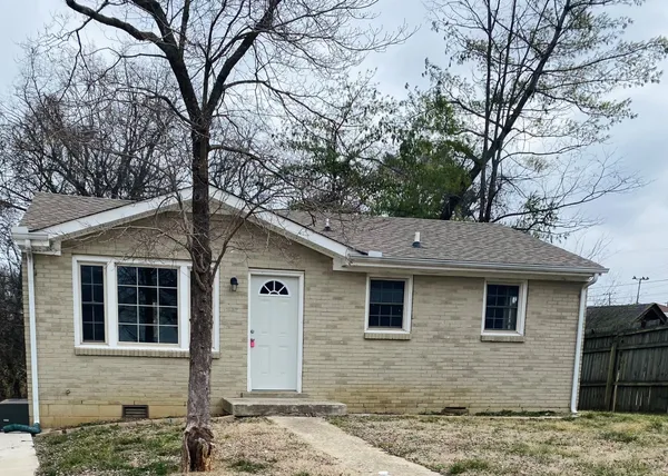 $1,100 | 694 Shelton Court, Clarksville, TN 37040