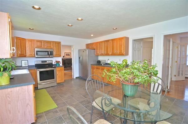 5 Castle Road Norfolk, MA 02056 - Photo 5 of 19 Gallery Image 5