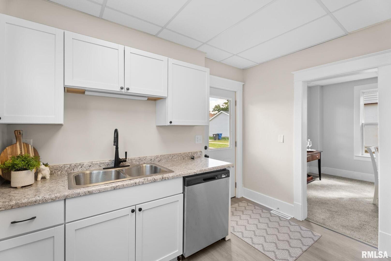 2326 5th Street Moline, IL 61265 - Photo 4 of 22 Gallery Image 4